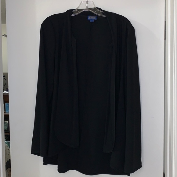 Pendleton Black Blazer.   Size Large.  Not lined.  No buttons or zippers. - Picture 6 of 11